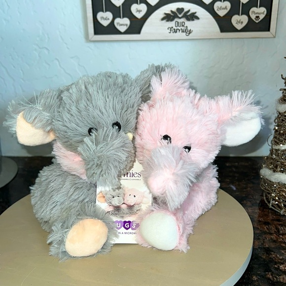 🐘 Elephant Hugs 🐘 - Picture 1 of 9